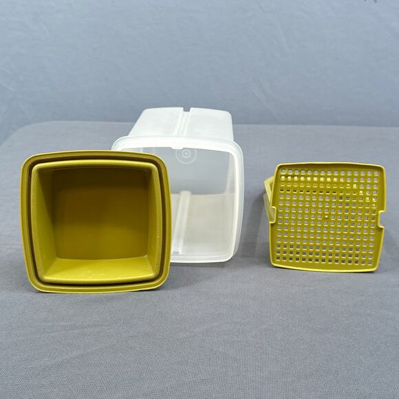 VTG Tupperware Pickle Keeper Container Avocado Green Lid Strainer Insert 7” Tall - Picture 6 of 15